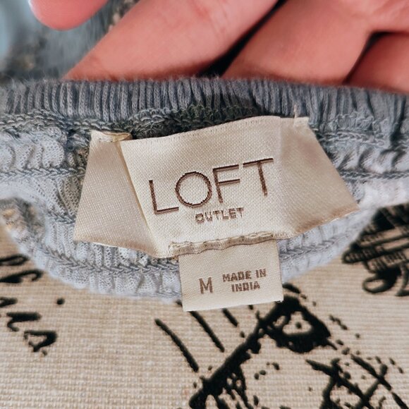 Loft Outlet Blue Smocked Floral Tank Top, Size M, Like New! - Picture 3 of 3